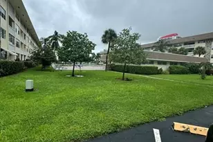 1893 S Ocean Dr, Hallandale Beach, FL 33009 - Photo 31