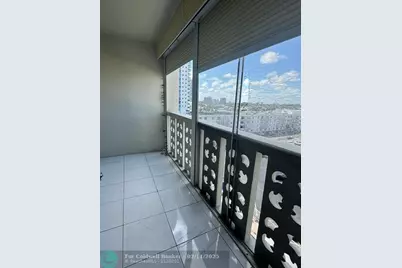 1893 S Ocean Dr, Unit #704, Hallandale Beach, FL 33009 - Photo 15