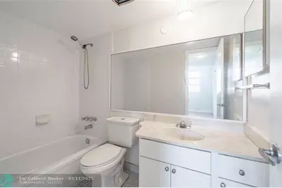 9523 S Hollybrook Lake Dr, Unit #107, Pembroke Pines, FL 33025 - Photo 9