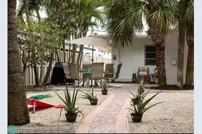 3232 NE 15th St, Pompano Beach, FL 33062 - Photo 15