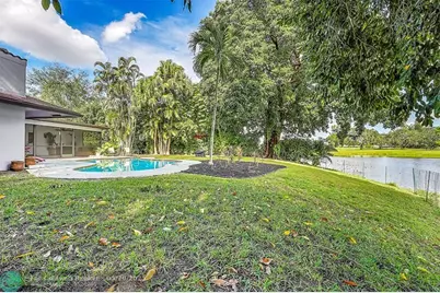 1618  The 12th Fairway, Wellington, FL 33414 - Photo 31