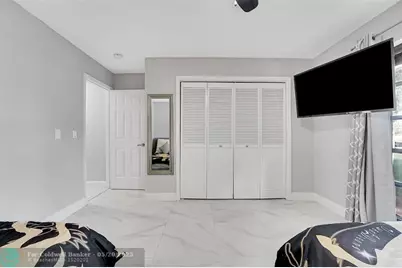 1618  The 12th Fairway, Wellington, FL 33414 - Photo 23