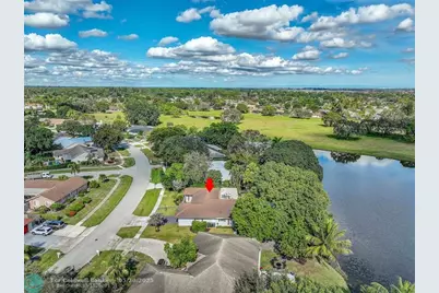 1618  The 12th Fairway, Wellington, FL 33414 - Photo 35