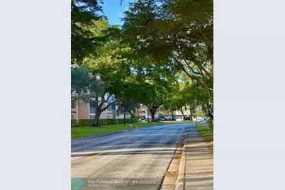 1055  Country Club Dr, Unit #404, Margate, FL 33063 - Photo 49