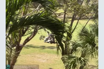 1055  Country Club Dr, Unit #404, Margate, FL 33063 - Photo 13