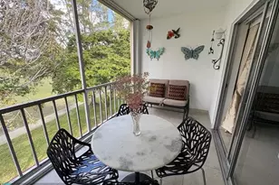 1055 Country Club Dr, Margate, FL 33063 - Photo 11