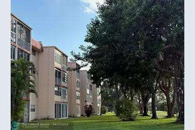 1055  Country Club Dr, Unit #404, Margate, FL 33063 - Photo 35