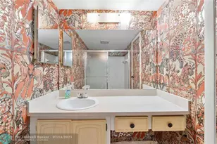 8205 NW 61st St, Tamarac, FL 33321 - Photo 17