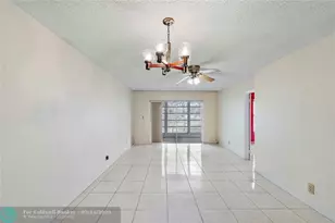 8205 NW 61st St, Tamarac, FL 33321 - Photo 13