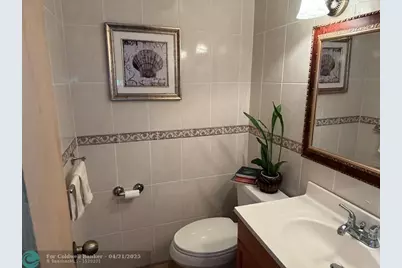 802 SE 7th St, Unit #306, Deerfield Beach, FL 33441 - Photo 5