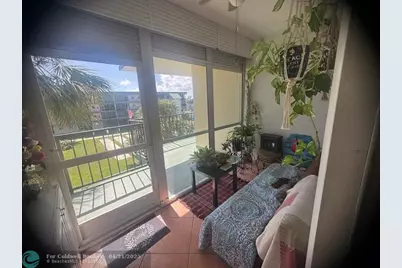 802 SE 7th St, Unit #306, Deerfield Beach, FL 33441 - Photo 15