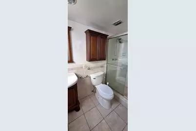 2860  Somerset Dr, Unit #416, Lauderdale Lakes, FL 33311 - Photo 17