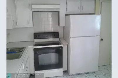 877 NE 195th St, Unit #217, Miami, FL 33179 - Photo 5