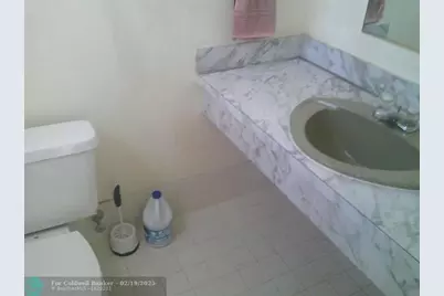 877 NE 195th St, Unit #217, Miami, FL 33179 - Photo 9