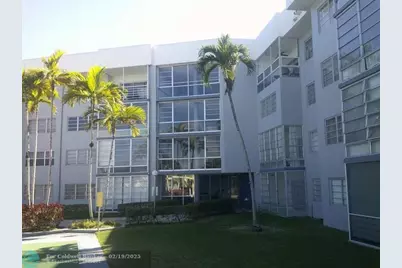 877 NE 195th St, Unit #217, Miami, FL 33179 - Photo 3