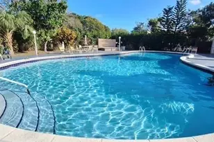 2860 Somerset Dr, Lauderdale Lakes, FL 33311 - Photo 5