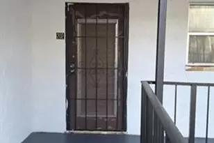 2860 Somerset Dr, Lauderdale Lakes, FL 33311 - Photo 7