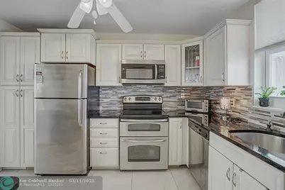 3100 NE 49th St, Unit #710, Fort Lauderdale, FL 33308 - Photo 11