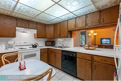 3909 N Ocean Blvd, Unit #216, Fort Lauderdale, FL 33308 - Photo 9