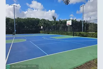 580  Egret Dr, Unit #310, Hallandale Beach, FL 33009 - Photo 37