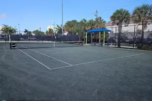 580 Egret Dr, Hallandale Beach, FL 33009 - Photo 39