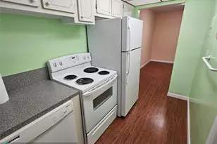 580 Egret Dr, Hallandale Beach, FL 33009 - Photo 15