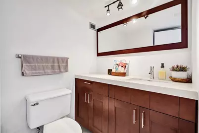 6770  Indian Creek Dr, Unit #10-R, Miami Beach, FL 33141 - Photo 11