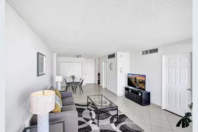 6770  Indian Creek Dr, Unit #10-R, Miami Beach, FL 33141 - Photo 13