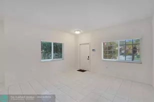 10320 SW 18th St, Miramar, FL 33025 - Photo 17