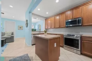 580 Pacific Grove Dr, West Palm Beach, FL 33401 - Photo 7