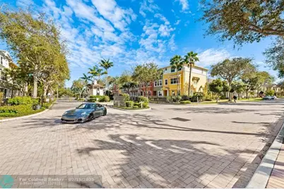 580  Pacific Grove Dr, Unit #3, West Palm Beach, FL 33401 - Photo 29