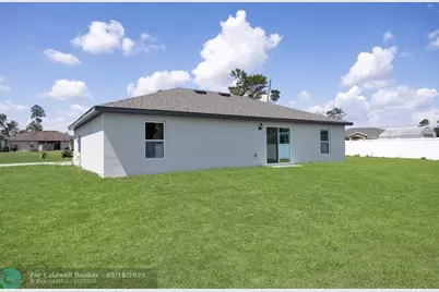 8725  98th Ct, Vero Beach, FL 32967 - Photo 3