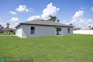 8725 98th Ct, Vero Beach, FL 32967 - Photo 3