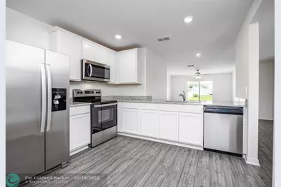 8725  98th Ct, Vero Beach, FL 32967 - Photo 5