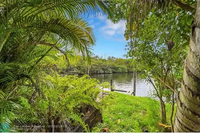 2655  Flamingo Ln, Fort Lauderdale, FL 33312 - Photo 35