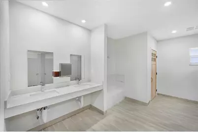 905  Cypress Ter, Unit #202, Pompano Beach, FL 33069 - Photo 31