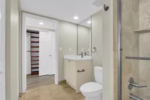 1745 E Hallandale Beach Blvd, Hallandale Beach, FL 33009 - Photo 25