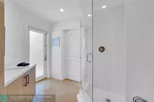 74 Nurmi Dr, Fort Lauderdale, FL 33301 - Photo 37