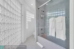 74 Nurmi Dr, Fort Lauderdale, FL 33301 - Photo 33