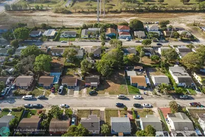 555 W 2nd St, Riviera Beach, FL 33404 - Photo 21