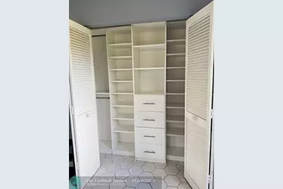 6061 N Falls Circle Dr, Unit #107, Lauderhill, FL 33319 - Photo 5