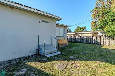 734 SW 4th St, Dania Beach, FL 33004 - Photo 37