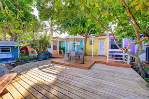 1944 NE 5th St, Deerfield Beach, FL 33441 - Photo 21