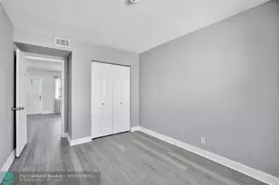 2741 NE 8th Ave, Wilton Manors, FL 33334 - Photo 13