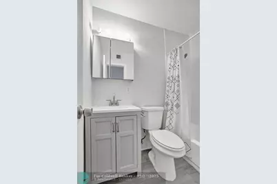 2741 NE 8th Ave, Unit #15, Wilton Manors, FL 33334 - Photo 9