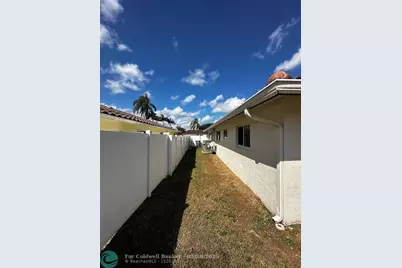 6860  Calle Del Paz, Boca Raton, FL 33433 - Photo 37