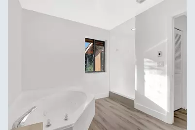 5334  Fountains Dr, Unit #221, Lake Worth, FL 33467 - Photo 21