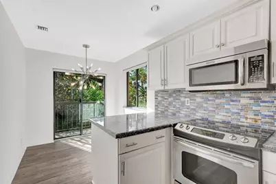 5334  Fountains Dr, Unit #221, Lake Worth, FL 33467 - Photo 3