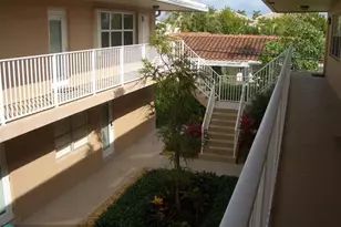 2737 NE 28th St, Lighthouse Point, FL 33064 - Photo 9