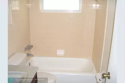 2737 NE 28th St, Unit #7W, Lighthouse Point, FL 33064 - Photo 7